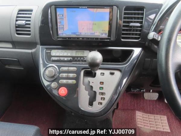Used 2004 AT toyota wish ZNE10G Image[25]