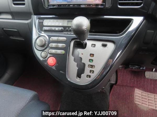 Used 2004 AT toyota wish ZNE10G Image[27]