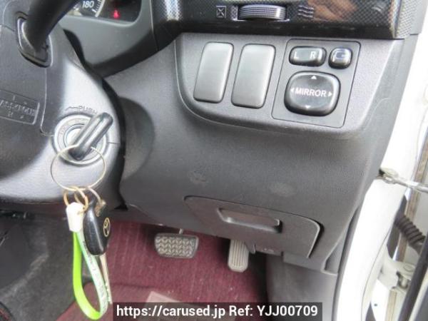 Used 2004 AT toyota wish ZNE10G Image[31]