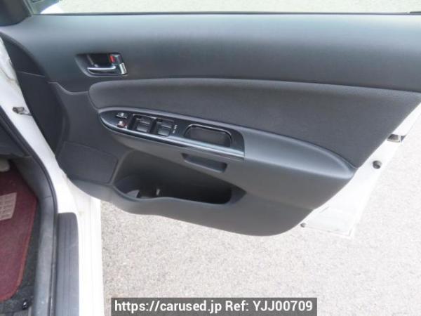 Used 2004 AT toyota wish ZNE10G Image[34]
