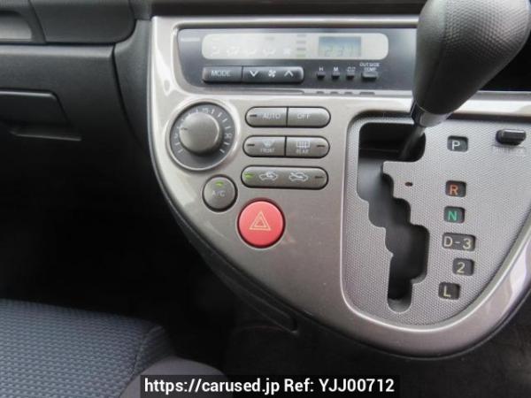 Used 2004 AT toyota wish ZNE10G Image[27]