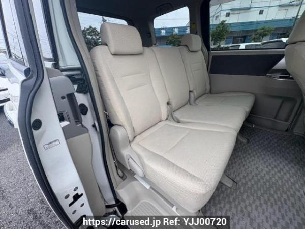 Used 2008 AT toyota noah ZRR70W Image[14]
