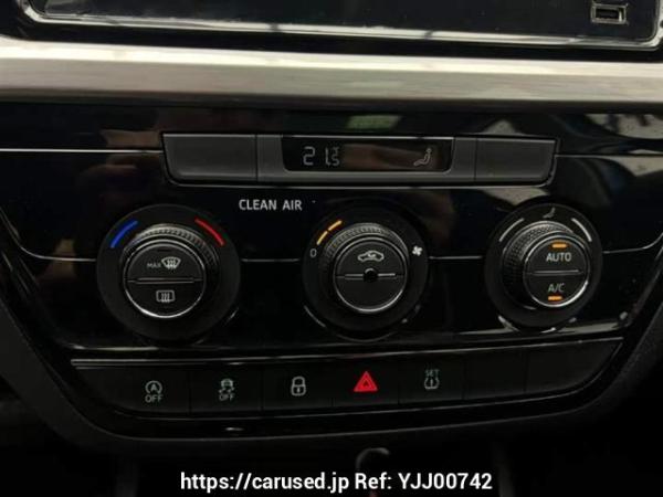 Used 2020 AT skoda kamiq SVW6447CJD Image[16]