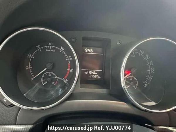 Used 2017 MT skoda yeti SVW6432NCD Image[8]