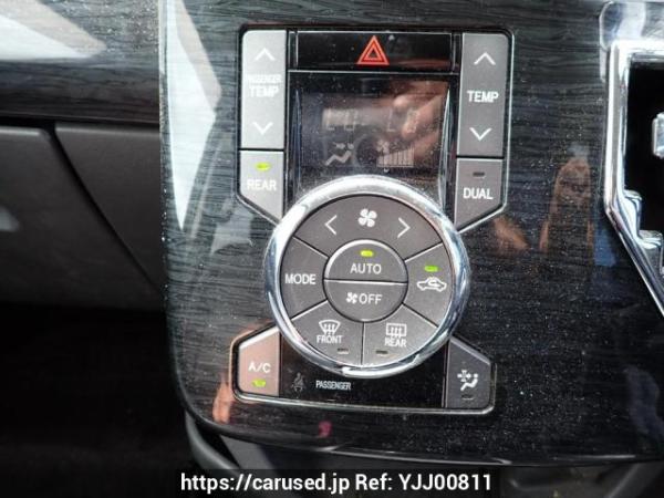 Used 2009 AT toyota voxy ZRR70W Image[22]