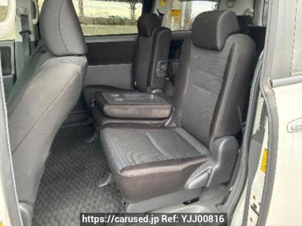 Used 2009 AT toyota voxy ZRR70W Image[14]