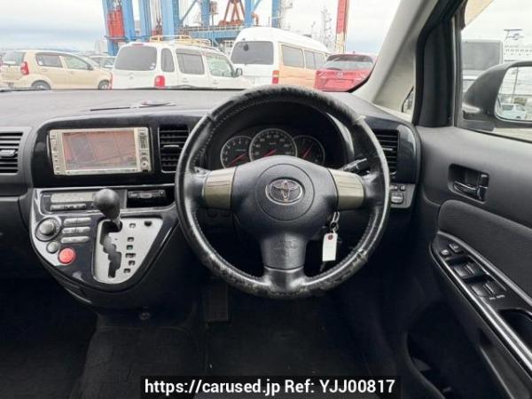 Used 2004 AT toyota wish ZNE10G Image[19]