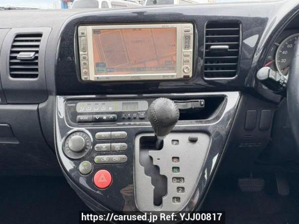 Used 2004 AT toyota wish ZNE10G Image[21]