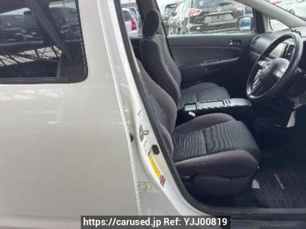 Used 2004 AT toyota wish ZNE14G Image[11]