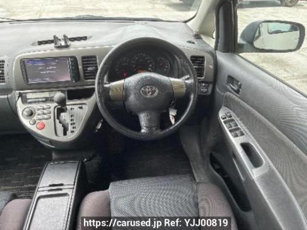 Used 2004 AT toyota wish ZNE14G Image[18]