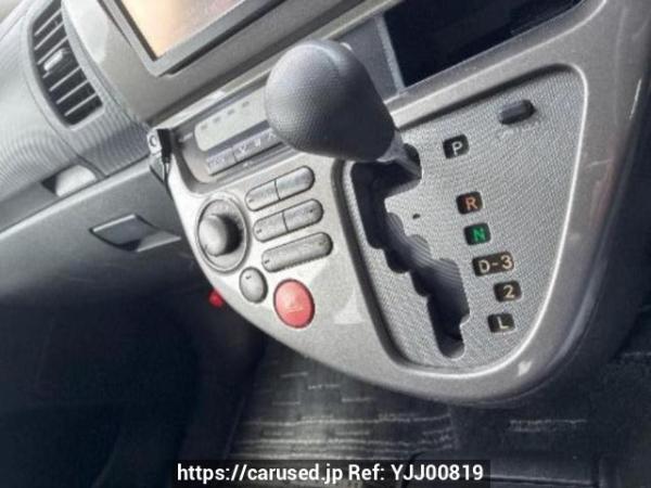 Used 2004 AT toyota wish ZNE14G Image[22]