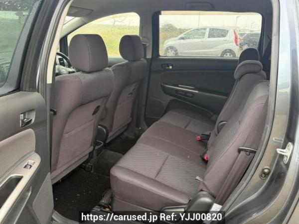 Used 2004 AT toyota wish ZNE14G Image[12]