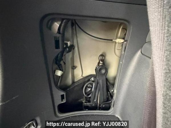 Used 2004 AT toyota wish ZNE14G Image[28]