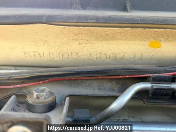 Used 2007 MT toyota hiace-van KDH205V Image[10]