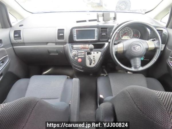 Used 2004 AT toyota wish ZNE10G Image[17]