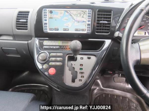 Used 2004 AT toyota wish ZNE10G Image[19]