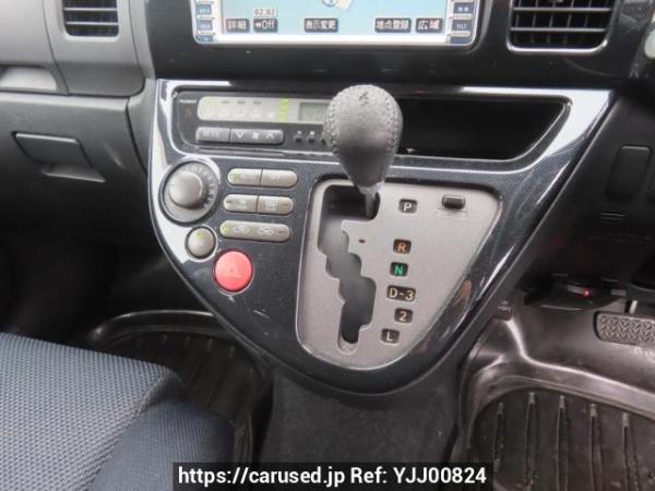 Used 2004 AT toyota wish ZNE10G Image[23]