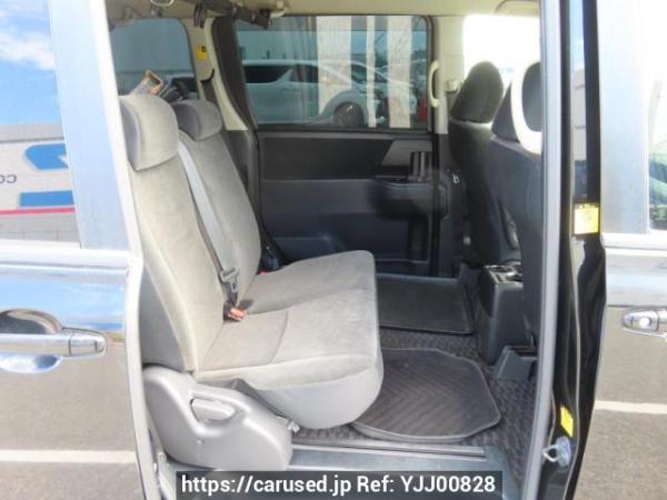 Used 2010 AT toyota noah ZRR70G Image[16]