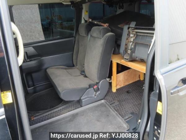 Used 2010 AT toyota noah ZRR70G Image[19]