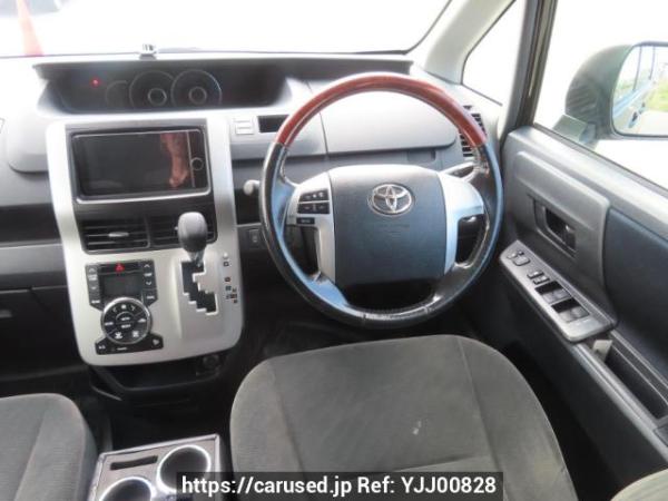 Used 2010 AT toyota noah ZRR70G Image[23]