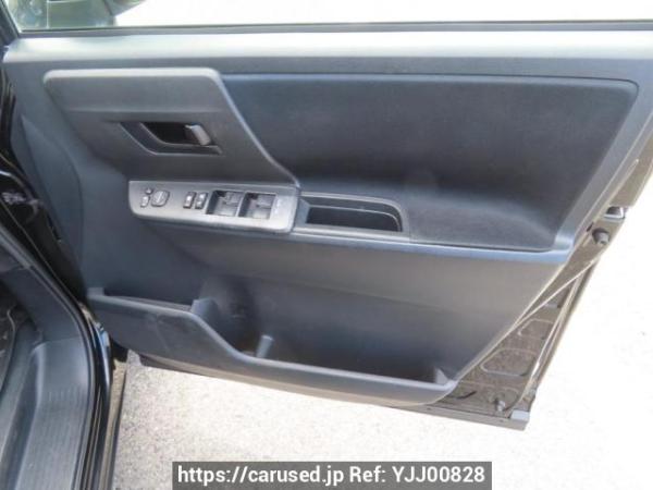 Used 2010 AT toyota noah ZRR70G Image[33]