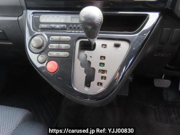 Used 2004 AT toyota wish ZNE10G Image[26]