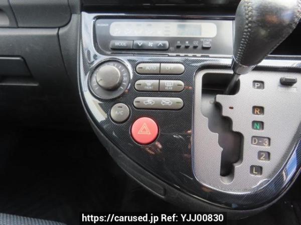 Used 2004 AT toyota wish ZNE10G Image[27]