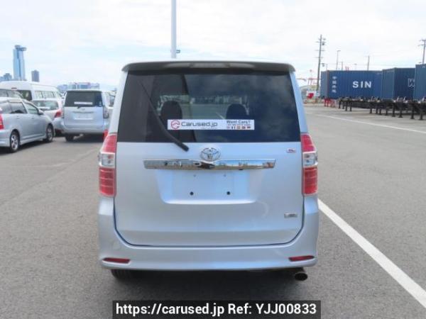 Used 2007 AT toyota noah ZRR75W Image[5]
