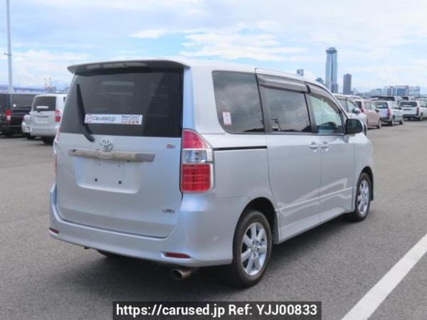Used 2007 AT toyota noah ZRR75W Image[6]