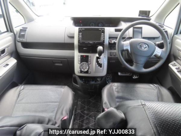 Used 2007 AT toyota noah ZRR75W Image[23]