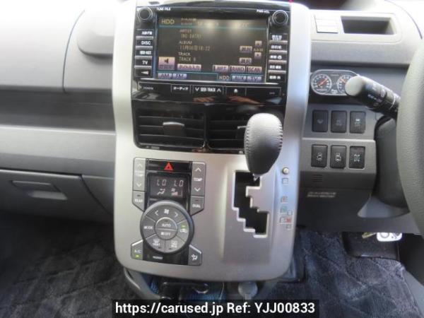 Used 2007 AT toyota noah ZRR75W Image[28]