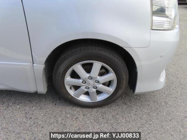 Used 2007 AT toyota noah ZRR75W Image[39]