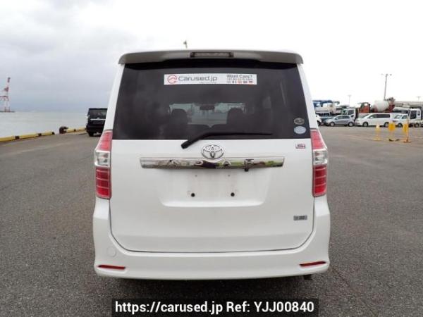 Used 2008 AT toyota noah ZRR70W Image[5]