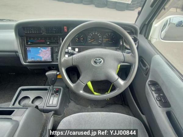 Used 2003 AT toyota regiusace-van TRH112V Image[18]