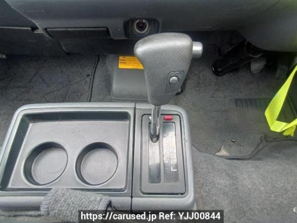 Used 2003 AT toyota regiusace-van TRH112V Image[21]