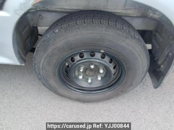 Used 2003 AT toyota regiusace-van TRH112V Image[28]