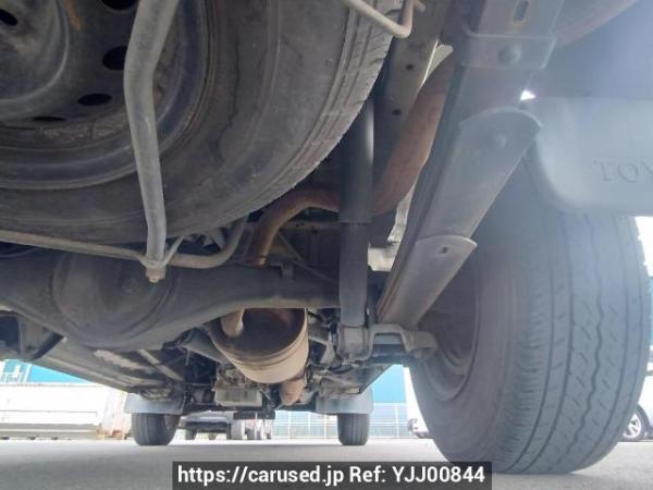Used 2003 AT toyota regiusace-van TRH112V Image[36]