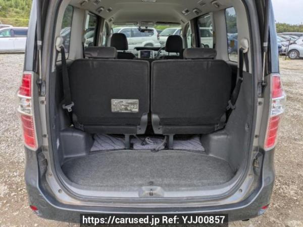 Used 2009 AT toyota noah ZRR70G Image[6]