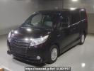Toyota Noah ZWR80G