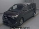 Toyota Noah ZWR80G