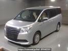 Toyota Noah ZWR80G
