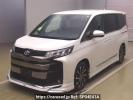 Toyota Noah ZWR90W