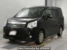Toyota Noah ZRR70G