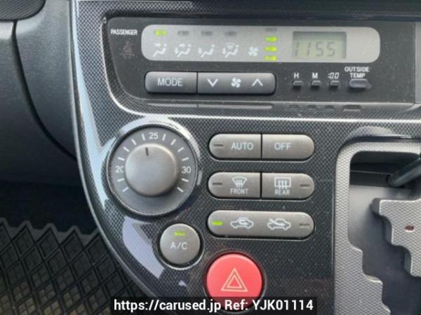 Used 2003 AT toyota wish ZNE14G Image[22]