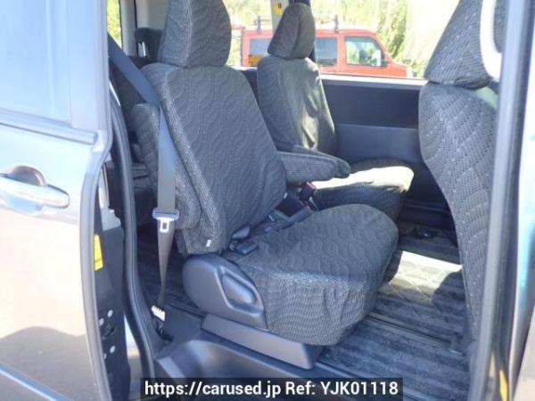 Used 2010 AT toyota noah ZRR75W Image[13]