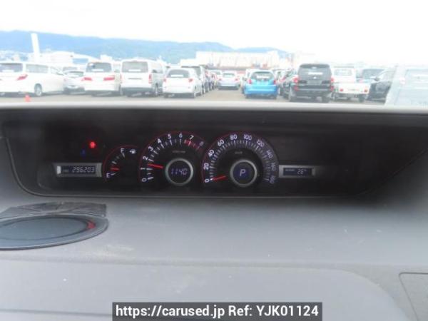 Used 2009 AT toyota voxy ZRR70W Image[30]