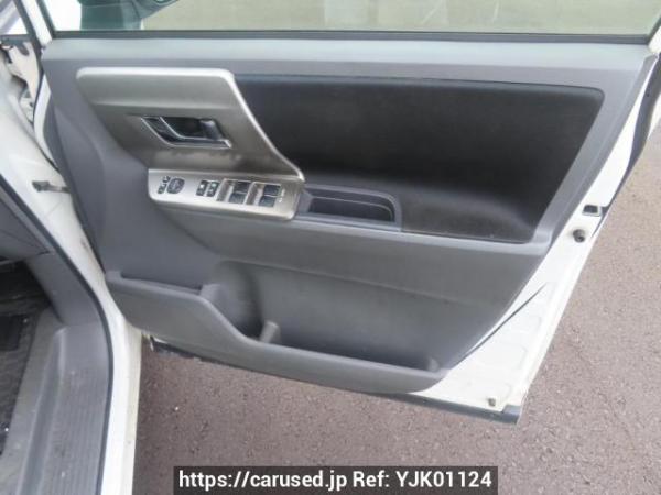 Used 2009 AT toyota voxy ZRR70W Image[35]