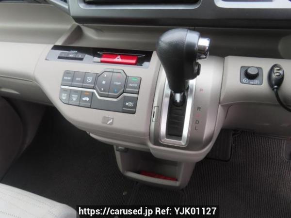 Used 2011 AT honda step-wgn RK1 Image[28]