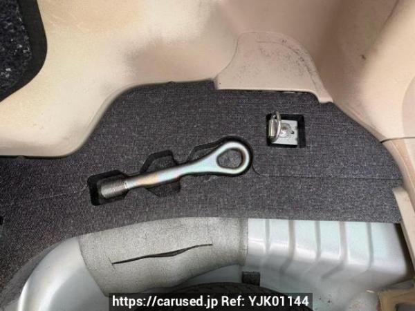 Used 2005 AT toyota raum NCZ25 Image[42]