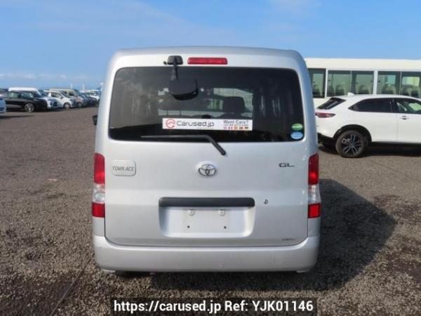 Used 2017 AT toyota townace-van S402M Image[5]